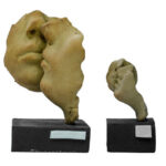 Κεραμικὀ γλυπτό Kiss