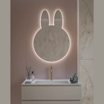 Καθρέφτης χειροποίητος, κρεμαστός, σε σχήμα λαγό ”Rabbit”.